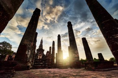 Wat mahathat sukhothai tarihi parkı manzarası