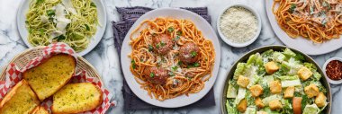 Spagetti ve köfteli İtalyan makarnası.