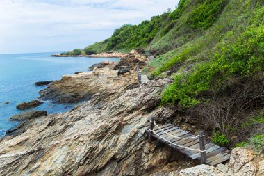 Güzel Rayong sahil khao laem, mavi gökyüzü ile ya mu koh samet Island Milli Parkı: Rayong Tayland.