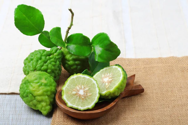 Kaffir lime or bergamot — Stock Photo, Image