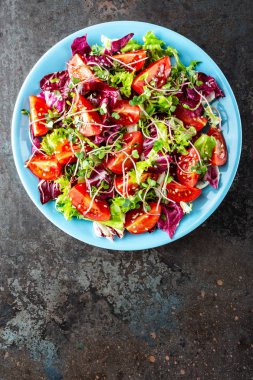 salata tabağı, karışık taze sebze, sağlıklı temiz gıda, diyet yemek