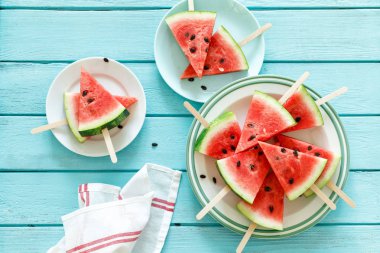 Karpuz dilim Popsicles üst görünüm