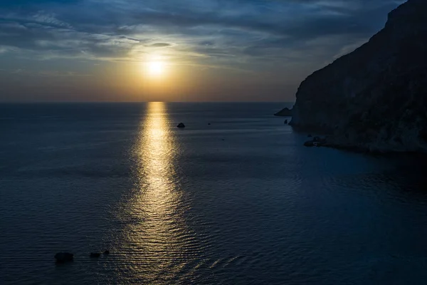 ギリシャ コルフ島の旧市街修道院からの美しい夕日の景色 — ストック写真