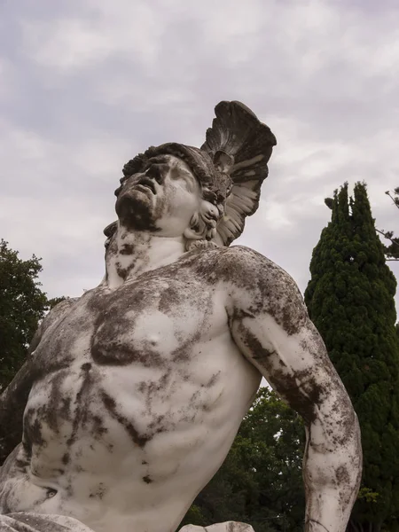 Дворец Ахиллейона Корфу Греция Августа 2018 Года Скульптура Умирающей Ахиллы — стоковое фото