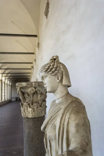 Roma Italia Settembre 2017 Statua Della Donna Nei Bagni Diocleziano — Foto Stock
