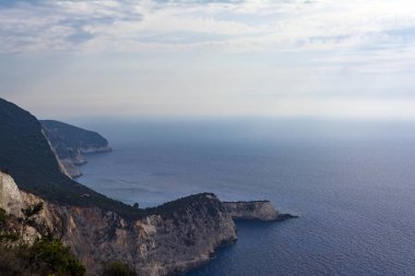 Yunanistan 'ın Lefkada adasındaki güzel kıyı şeridi.