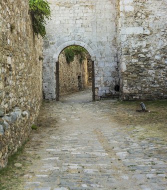 Mora'daki Methoni Venedik Kalesi'nin girişi, Messenia, Yunanistan.