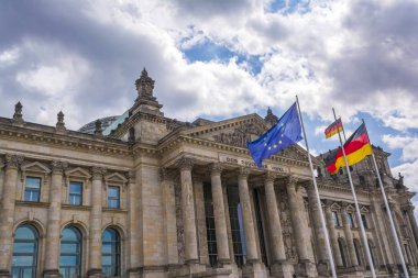 Reichstag binası, Alman parlamentosunun merkezi