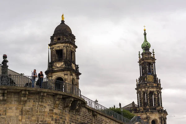 Edifícios históricos em Bruhl Terrasse em Dresden — Fotografia de Stock