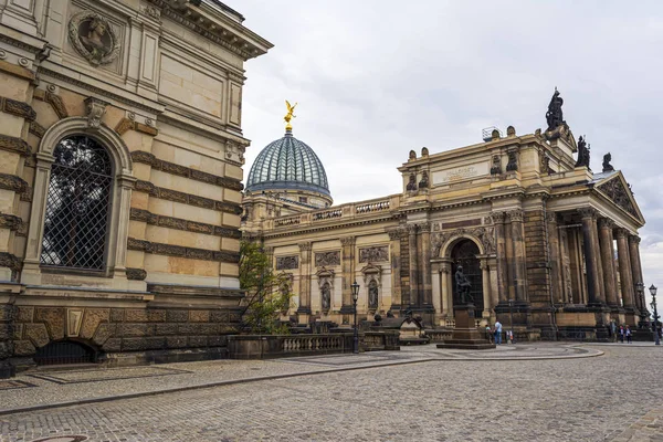 Bruhl Terrasse em Dresden — Fotografia de Stock