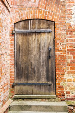 Berlin Spandau Kalesi Kalesi'nde ahşap kapı