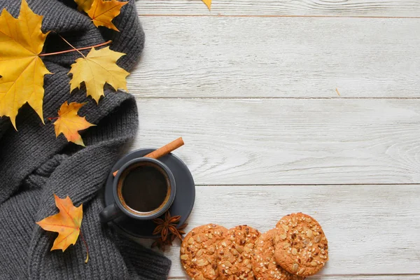 Grey Cup Coffee Cookie Yellow Fall Leaves Scarf White Wood — Stok Foto