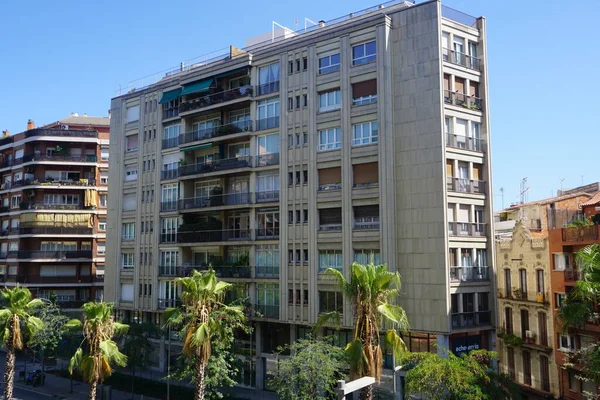 Edificio Pisos Barcelona Arquitectura Mieszkaniowy — Zdjęcie stockowe