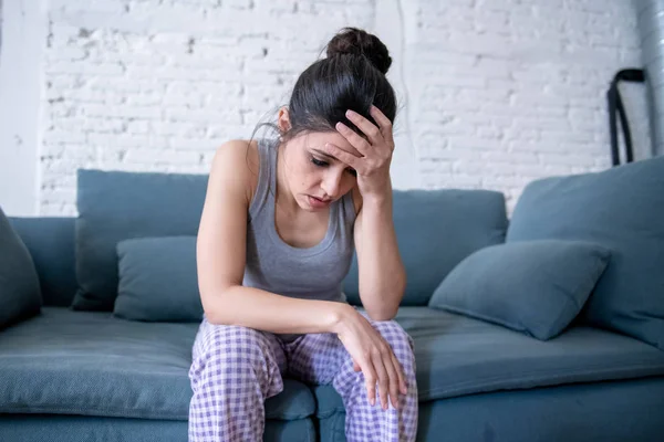 Schöne Lateinisch Depressive Einsame Frau Die Traurig Schmerzhaft Traurig Hause — Stockfoto