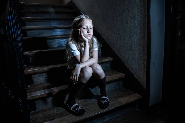 Λυπημένος Κατάθλιψη Δυστυχισμένος Μαθήτρια Που Πάσχουν Από Τον Εκφοβισμό Και — Φωτογραφία Αρχείου