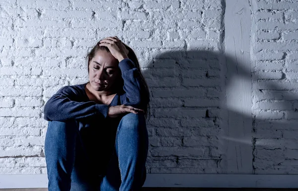 Yalnız kadın depresyon