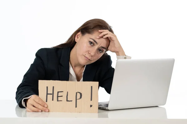 Frau gestresst und überarbeitet — Stockfoto