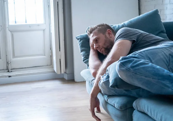 Ung man lider av depression — Stockfoto