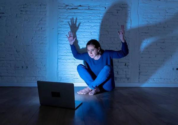 Woman suffering Internet cyber bullying — Stock Photo, Image