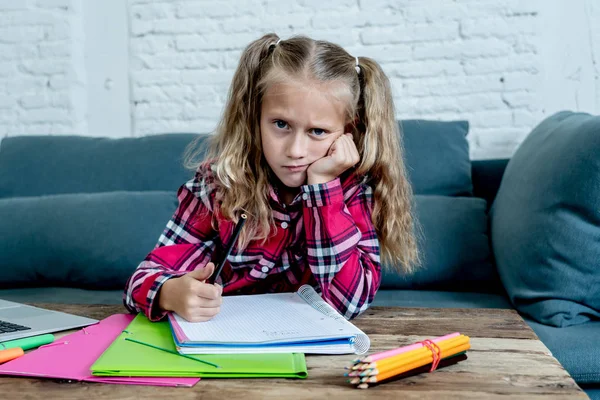 Linda Menina Loira Bonito Sentindo Triste Sobrecarregado Tentando Estudar Casa — Fotografia de Stock