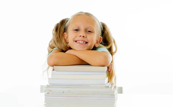 Feliz Bonito Pequena Estudante Gosta Estudar Ler Livros — Fotografia de Stock