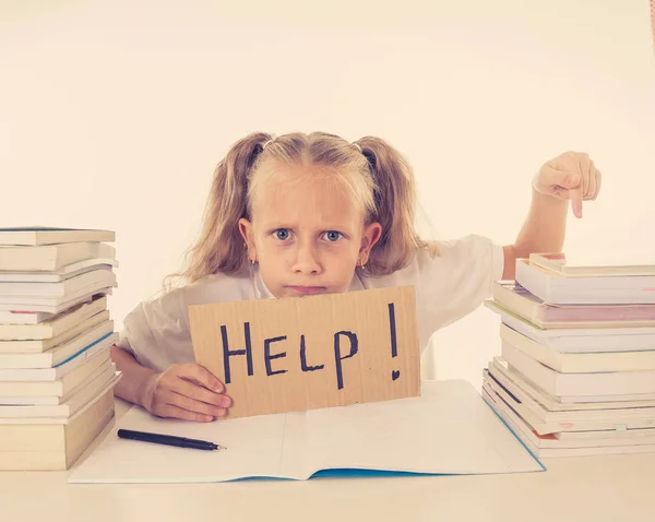Triest Vermoeid Boos Schoolmeisje Help Teken Houden Terwijl Het Huiswerk — Stockfoto