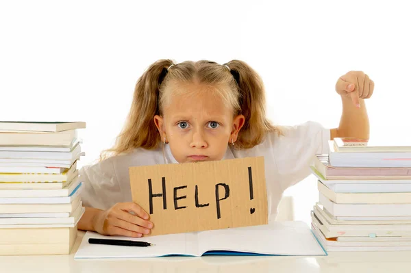 Triest Vermoeid Boos Schoolmeisje Help Teken Houden Terwijl Het Huiswerk — Stockfoto