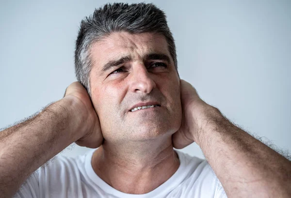 Porträtt Attraktiv Man Ledsen Deprimerade Lider Depression Känsla Sorg Och — Stockfoto
