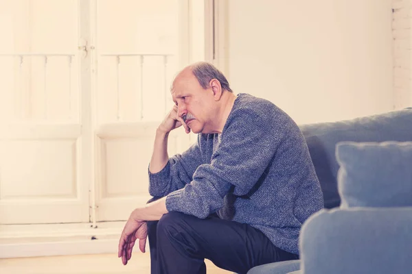 Senior Oude Man Gevoel Wanhopig Triest Zoek Bang Depressief Nadenkende — Stockfoto