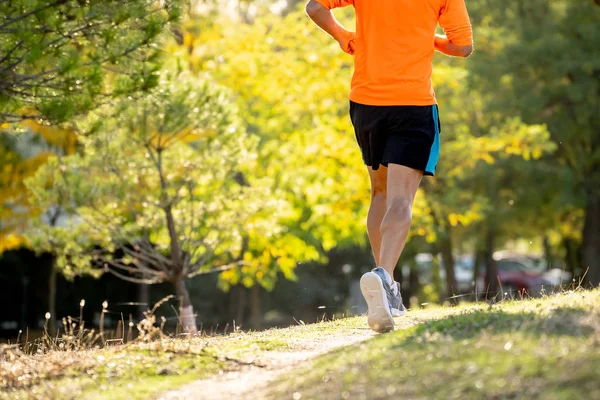 Back View Sport Man Ripped Athletic Muscular Legs Running Road — Stock Photo, Image
