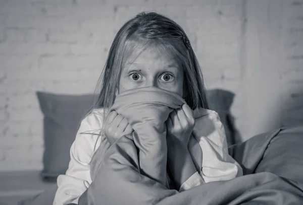 Scared Little Girl Staying Sleepless Hiding Duvet Looking Horrified Dark — Stock Photo, Image