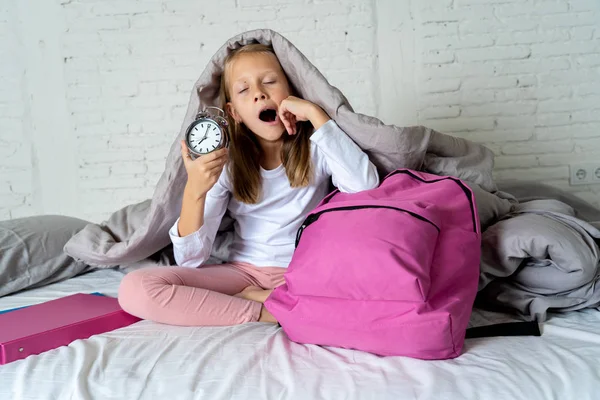 Okulda Çocuklar Uykusuzluk Sabah Uyanma Uyku Bozuklukları Kavramı Zorluklar Için — Stok fotoğraf