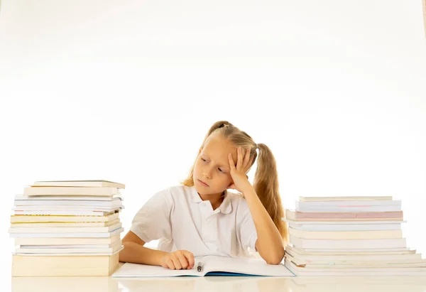 Triste Cansado Linda Colegiala Con Pelo Rubio Sentado Estrés Haciendo — Foto de Stock