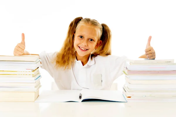 Glücklich Schön Niedlich Mit Blonden Haaren Kleine Schulmädchen Liebt Das — Stockfoto