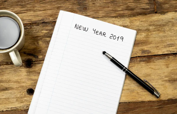 Top View 2019 New Year Resolutions Written Notepad Copy Space — Stock Photo, Image