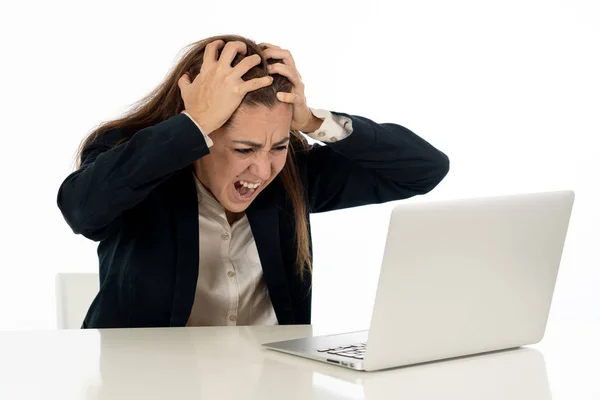 Jovem Mulher Negócios Bonita Sofrendo Estresse Trabalhando Mesa Computador Escritório — Fotografia de Stock