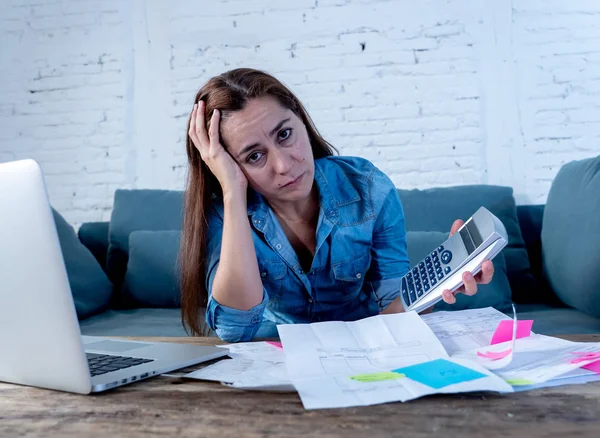 Ritratto Giovane Madre Single Donna Affari Sentirsi Stressato Finanze Contabili — Foto Stock