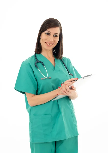 Portrét Šťastný Lékařka Schránky Stetoskop Zelené Křoviny Jednotné Izolovaných Bílém — Stock fotografie