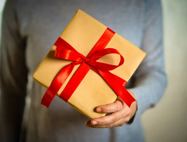 Close Cute Gift Box Present Wrapped Red Ribbon Recycled Paper — Stock Photo, Image