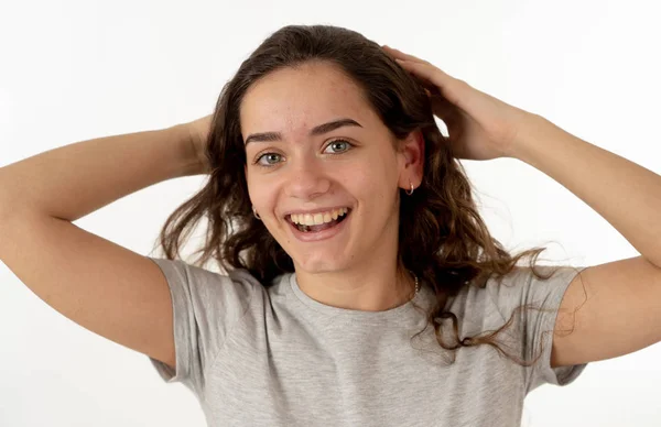 Retrato Hermosa Chica Sorprendida Celebrando Victoria Teniendo Gran Éxito Con — Foto de Stock