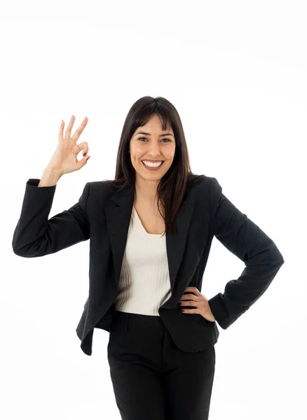 Retrato Media Longitud Joven Mujer Negocios Bonita Pie Haciendo Todo —  Fotos de Stock