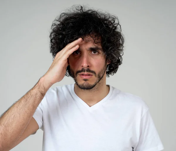 Retrato Jovem Triste Preocupado Preocupado Parecendo Deprimido Desesperado Sentindo Tristeza — Fotografia de Stock