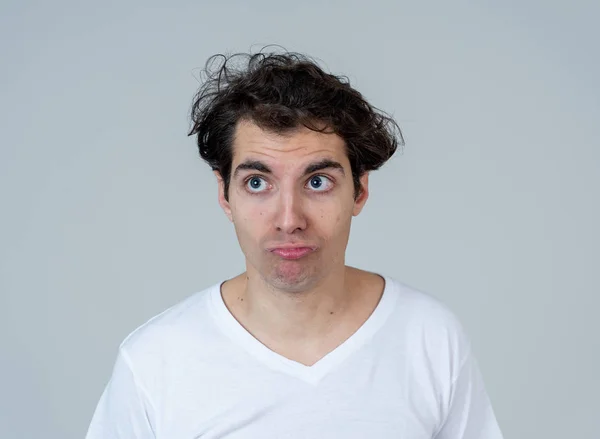 Tänkande Roliga Ansikten Porträtt Orolig Ung Man Förvirrad Tankeväckande Manligt — Stockfoto
