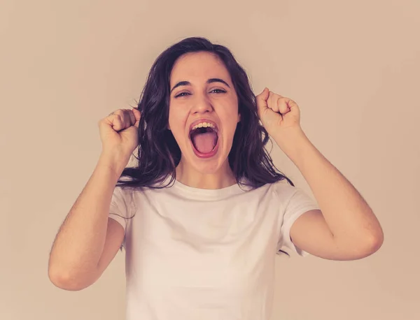 Giovane Donna Latina Attraente Che Celebra Successo Vincendo Sentirsi Fortunati — Foto Stock