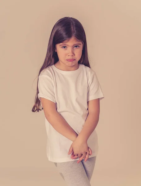 Retrato Uma Criança Bonita Olhando Infeliz Triste Fazendo Engraçado Expressões — Fotografia de Stock