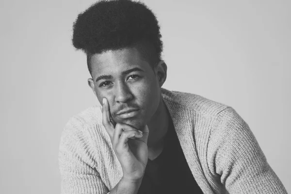 Porträtt Unga Attraktiva Snygg Afrikansk Amerikansk Tonåring Man Modell Poserar — Stockfoto