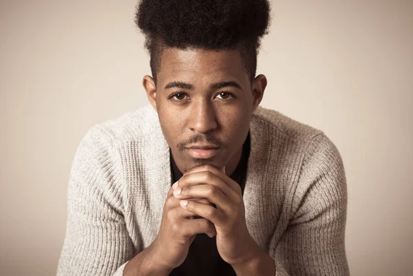 Porträtt Unga Attraktiva Snygg Afrikansk Amerikansk Tonåring Man Modell Poserar — Stockfoto