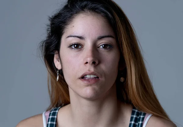 Primer Plano Retrato Mujer Joven Bastante Caucásica Con Pelo Rubio — Foto de Stock