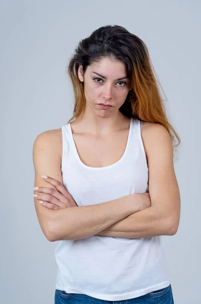 Ansiktsuttryck Känslor Ilska Ung Attraktiv Kaukasisk Kvinna Med Arg Ansikte — Stockfoto