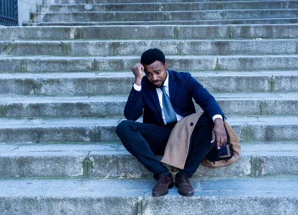 Jeune Homme Affaires Afro Américain Viré Perdu Dans Dépression Pleurant — Photo